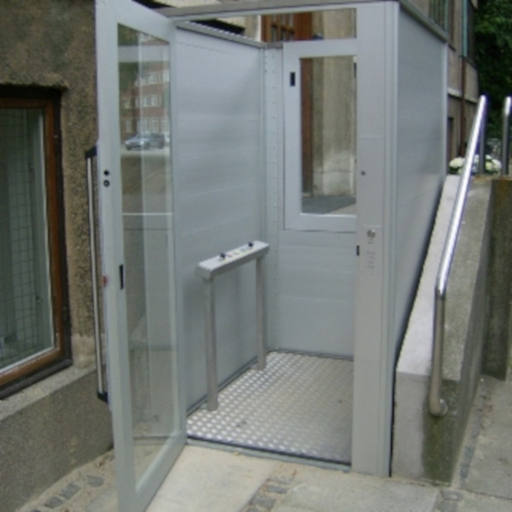 Handicap elevator with open or closed shaft- gallery 7 | HYDRO-CON Elevator A/S