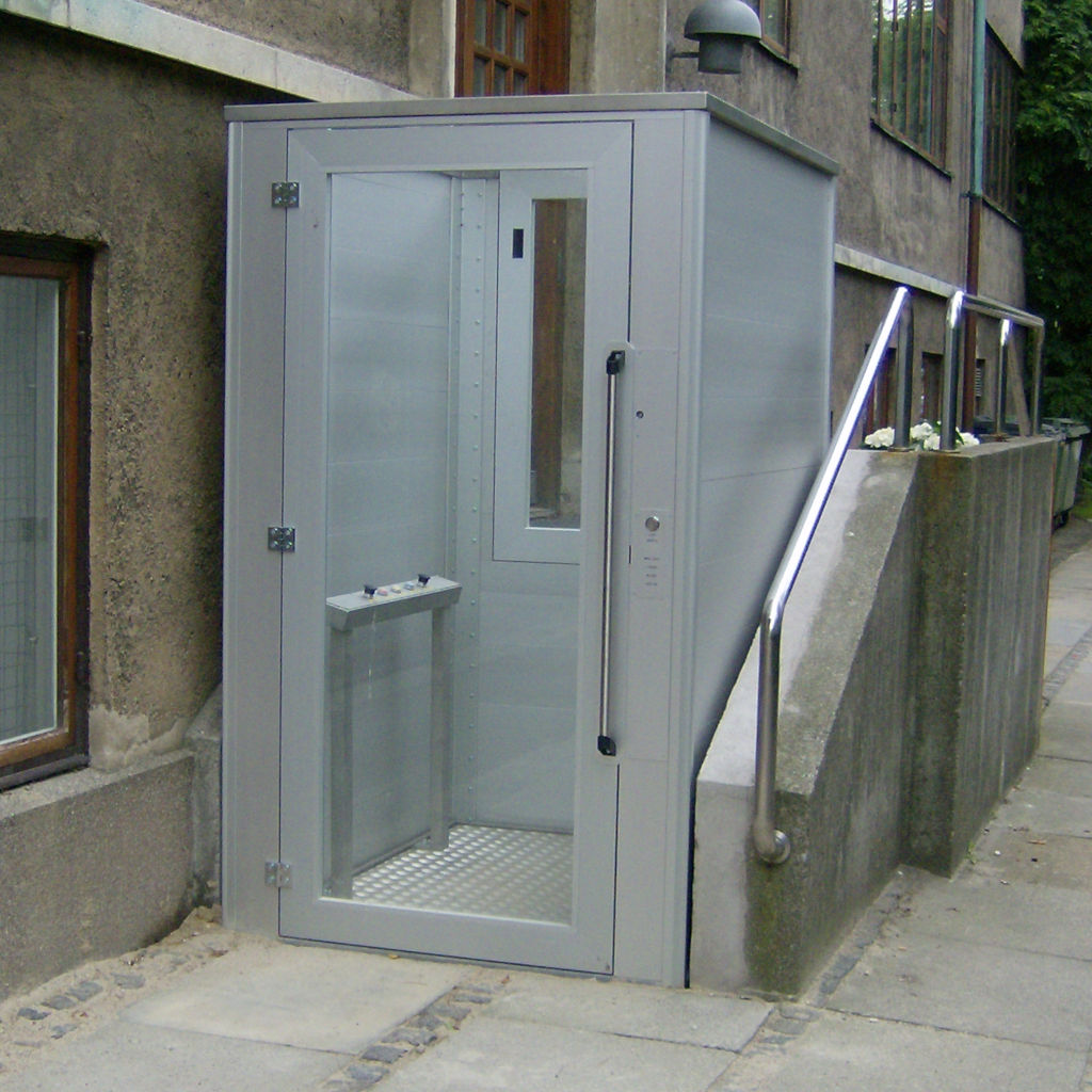 Handicap elevator with open or closed shaft- gallery 9 | HYDRO-CON Elevator A/S